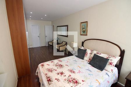 Apartamento à venda com 127m², 2 quartos e 2 vagasSuíte