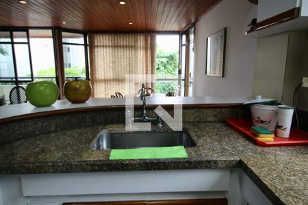 Apartamento para alugar com 115m², 4 quartos e 1 vagaCozinha