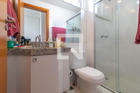 Apartamento à venda com 70m², 2 quartos e 2 vagas Apartamento à venda com 70m², 2 quartos e 2 vagasBanheiro 1