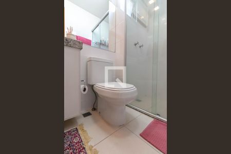 Apartamento à venda com 70m², 2 quartos e 2 vagas Apartamento à venda com 70m², 2 quartos e 2 vagasBanheiro 1