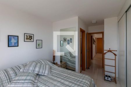 Apartamento à venda com 70m², 2 quartos e 2 vagas Apartamento à venda com 70m², 2 quartos e 2 vagasQuarto 2