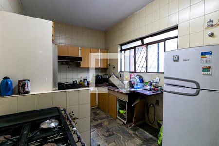 Casa à venda com 540m², 8 quartos e 3 vagas Casa à venda com 540m², 8 quartos e 3 vagasCozinha