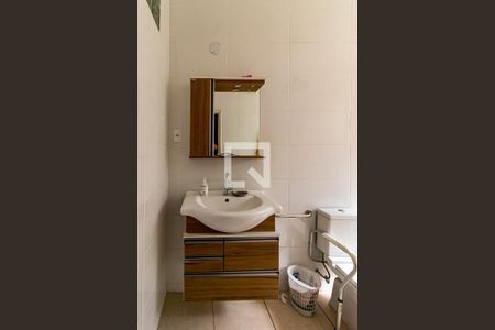 Casa à venda com 540m², 8 quartos e 3 vagas Casa à venda com 540m², 8 quartos e 3 vagasBanheiro