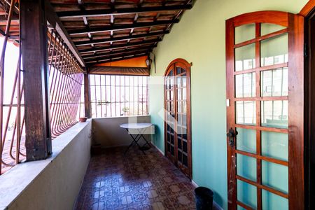 Casa à venda com 540m², 8 quartos e 3 vagas Casa à venda com 540m², 8 quartos e 3 vagasCozinha