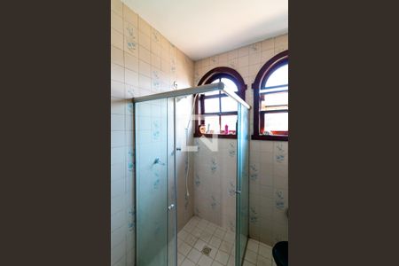 Casa à venda com 540m², 8 quartos e 3 vagas Casa à venda com 540m², 8 quartos e 3 vagasBanheiro