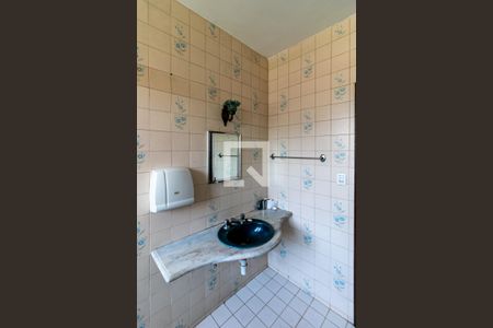 Casa à venda com 540m², 8 quartos e 3 vagas Casa à venda com 540m², 8 quartos e 3 vagasBanheiro