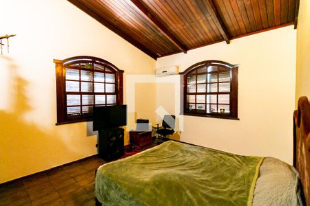 Casa à venda com 540m², 8 quartos e 3 vagas Casa à venda com 540m², 8 quartos e 3 vagasQuarto