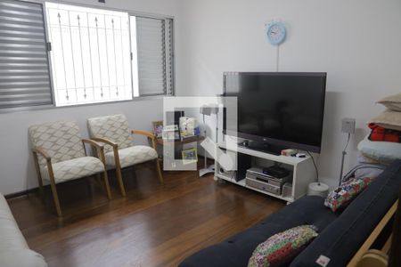 Sala de TV de casa à venda com 5 quartos, 218m² em Mirandópolis, São Paulo