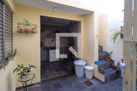 Casa à venda com 167m², 3 quartos e 2 vagas Casa à venda com 167m², 3 quartos e 2 vagasÁrea de Serviço