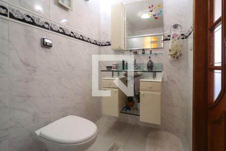 Casa à venda com 167m², 3 quartos e 2 vagas Casa à venda com 167m², 3 quartos e 2 vagasSuíte