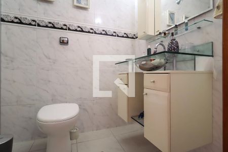 Casa à venda com 167m², 3 quartos e 2 vagas Casa à venda com 167m², 3 quartos e 2 vagasSuíte