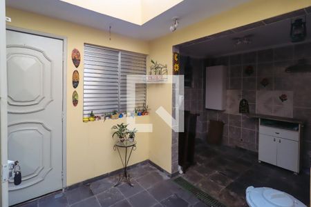 Casa à venda com 167m², 3 quartos e 2 vagas Casa à venda com 167m², 3 quartos e 2 vagasÁrea de Serviço