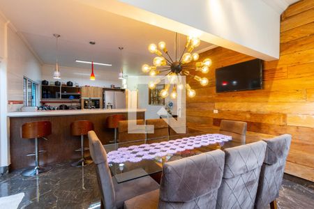 Casa à venda com 320m², 3 quartos e 2 vagas Casa à venda com 320m², 3 quartos e 2 vagasCozinha