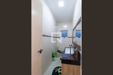 Casa à venda com 320m², 3 quartos e 2 vagas Casa à venda com 320m², 3 quartos e 2 vagasLavabo