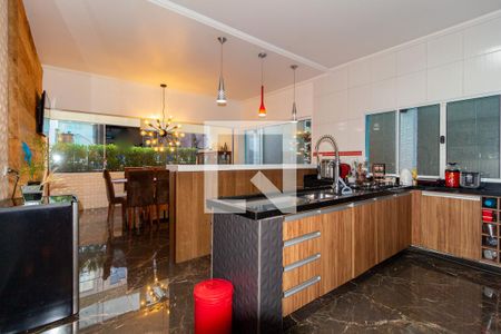 Casa à venda com 320m², 3 quartos e 2 vagas Casa à venda com 320m², 3 quartos e 2 vagasCozinha