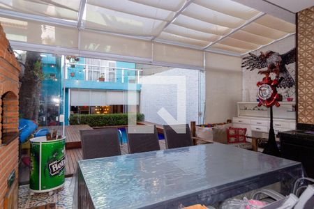 Casa à venda com 320m², 3 quartos e 2 vagas Casa à venda com 320m², 3 quartos e 2 vagasEspaço Gourmet