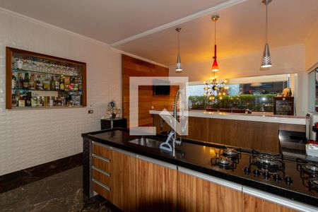 Casa à venda com 320m², 3 quartos e 2 vagas Casa à venda com 320m², 3 quartos e 2 vagasCozinha