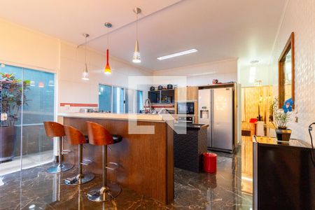 Casa à venda com 320m², 3 quartos e 2 vagas Casa à venda com 320m², 3 quartos e 2 vagasCozinha