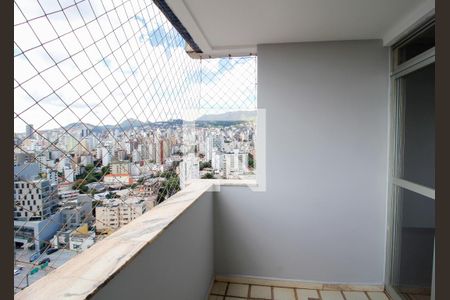 Apartamento para alugar com 3 quartos, 100m² em São Pedro, Belo Horizonte