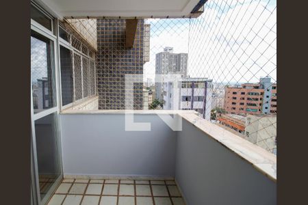 varanda de apartamento para alugar com 3 quartos, 100m² em São Pedro, Belo Horizonte