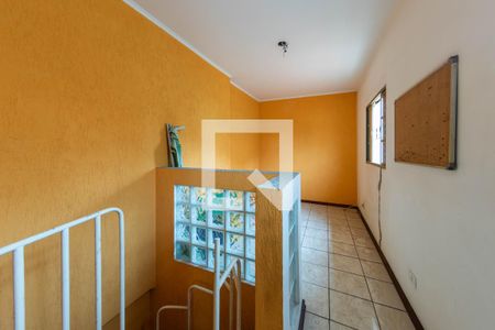 Casa à venda com 3 quartos, 240m² em Vila Cleonice, São Paulo