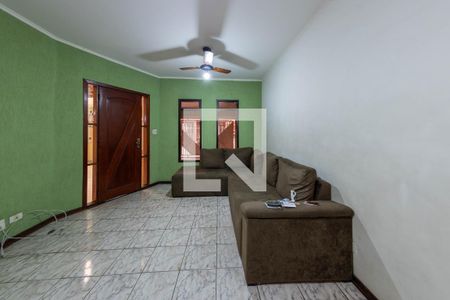 Casa para alugar com 3 quartos, 240m² em Vila Cleonice, São Paulo