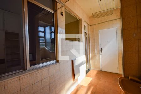 Apartamento à venda com 110m², 3 quartos e 1 vagaÁrea de Serviço