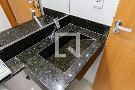 Apartamento à venda com 101m², 3 quartos e 1 vaga Apartamento à venda com 101m², 3 quartos e 1 vagaBanheiro social 1