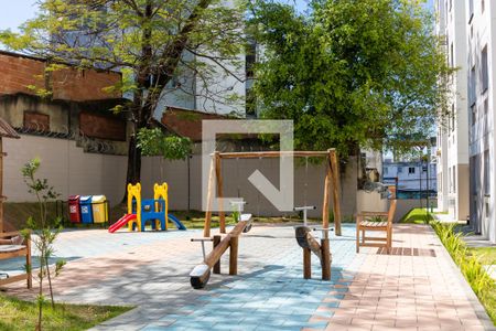 Apartamento à venda com 43m², 2 quartos e sem vagaÁrea comum - Playground