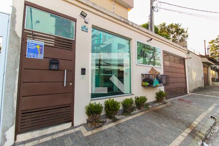 Apartamento para alugar com 42m², 2 quartos e 1 vaga Apartamento para alugar com 42m², 2 quartos e 1 vagaFachada