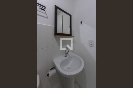 Apartamento para alugar com 38m², 2 quartos e sem vaga Apartamento para alugar com 38m², 2 quartos e sem vagaBanheiro