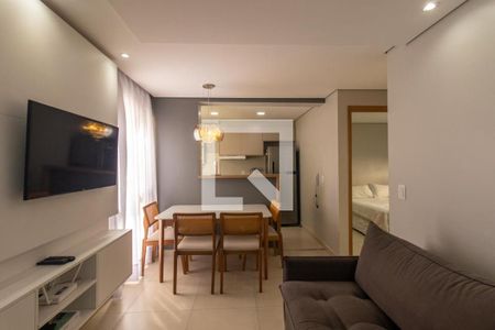 Sala de apartamento para alugar com 2 quartos, 51m² em Pinheirinho, Curitiba
