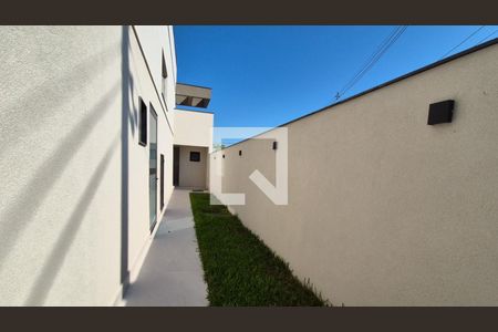 Casa de condomínio à venda com 450m², 4 quartos e 2 vagas Casa de condomínio à venda com 450m², 4 quartos e 2 vagasÁrea externa
