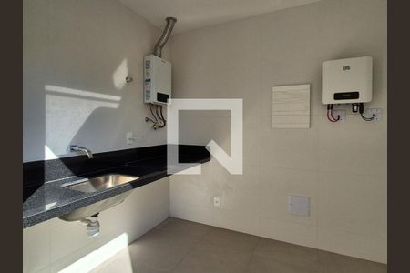 Casa de condomínio à venda com 450m², 4 quartos e 2 vagas Casa de condomínio à venda com 450m², 4 quartos e 2 vagasÁrea de Serviço