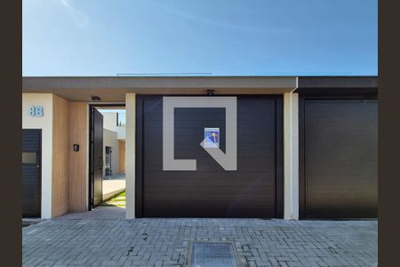 Casa de condomínio à venda com 450m², 4 quartos e 2 vagas Casa de condomínio à venda com 450m², 4 quartos e 2 vagasPlaca