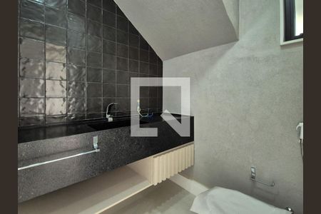 Casa de condomínio à venda com 450m², 4 quartos e 2 vagas Casa de condomínio à venda com 450m², 4 quartos e 2 vagasLavabo