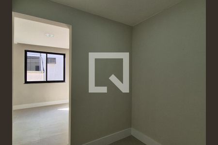 Casa de condomínio à venda com 450m², 4 quartos e 2 vagas Casa de condomínio à venda com 450m², 4 quartos e 2 vagasSuite 3