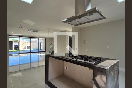 Casa de condomínio à venda com 450m², 4 quartos e 2 vagas Casa de condomínio à venda com 450m², 4 quartos e 2 vagasCozinha