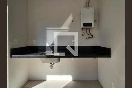 Casa de condomínio à venda com 450m², 4 quartos e 2 vagas Casa de condomínio à venda com 450m², 4 quartos e 2 vagasÁrea de Serviço
