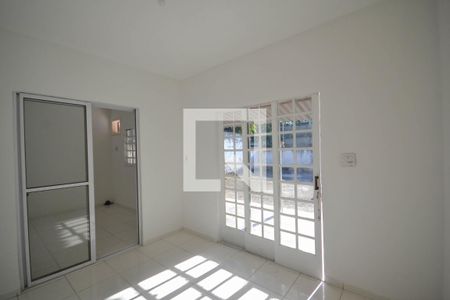 Sala de casa para alugar com 1 quarto, 200m² em Cabuís, Nilópolis