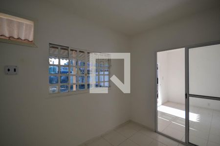 Quarto 1 de casa para alugar com 1 quarto, 200m² em Cabuís, Nilópolis