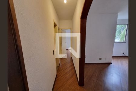 Corredor de apartamento para alugar com 2 quartos, 60m² em Piedade, Rio de Janeiro