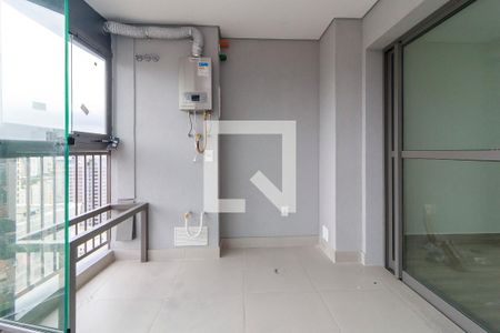 Studio para alugar com 32m², 0 quarto e 1 vaga Studio para alugar com 32m², 0 quarto e 1 vagaVaranda