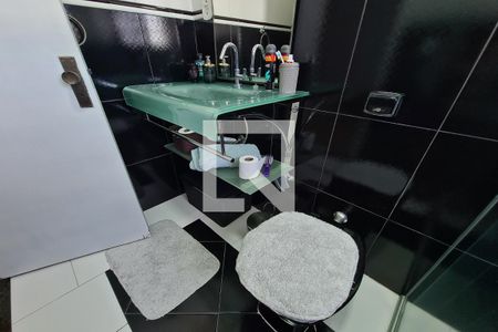 Casa à venda com 105m², 2 quartos e 2 vagasBanheiro