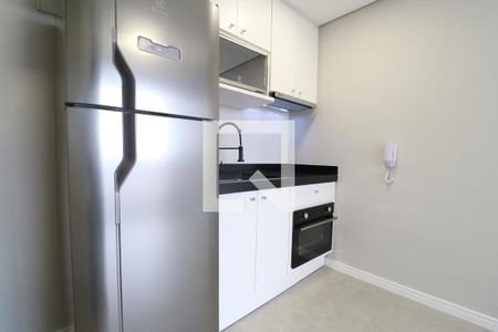 Cozinha de apartamento para alugar com 1 quarto, 28m² em Água Branca, São Paulo