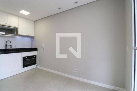 Sala/Cozinha de apartamento para alugar com 1 quarto, 28m² em Água Branca, São Paulo