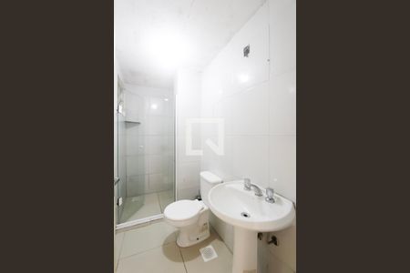 Banheiro  de apartamento para alugar com 2 quartos, 52m² em Jardim Carvalho, Porto Alegre