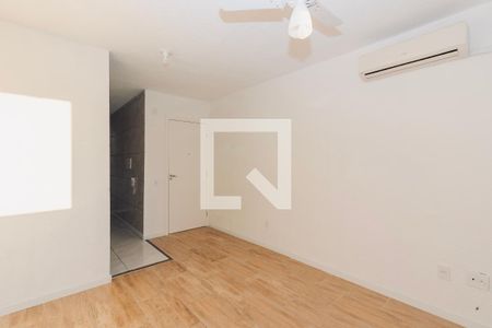Sala de apartamento para alugar com 1 quarto, 58m² em Rubem Berta, Porto Alegre