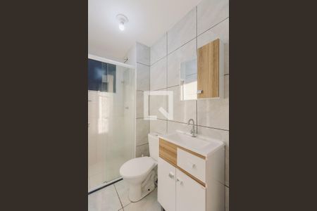 Banheiro de apartamento para alugar com 1 quarto, 58m² em Rubem Berta, Porto Alegre