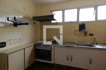 Cozinha de apartamento à venda com 2 quartos, 61m² em Vila Pompéia, São Paulo